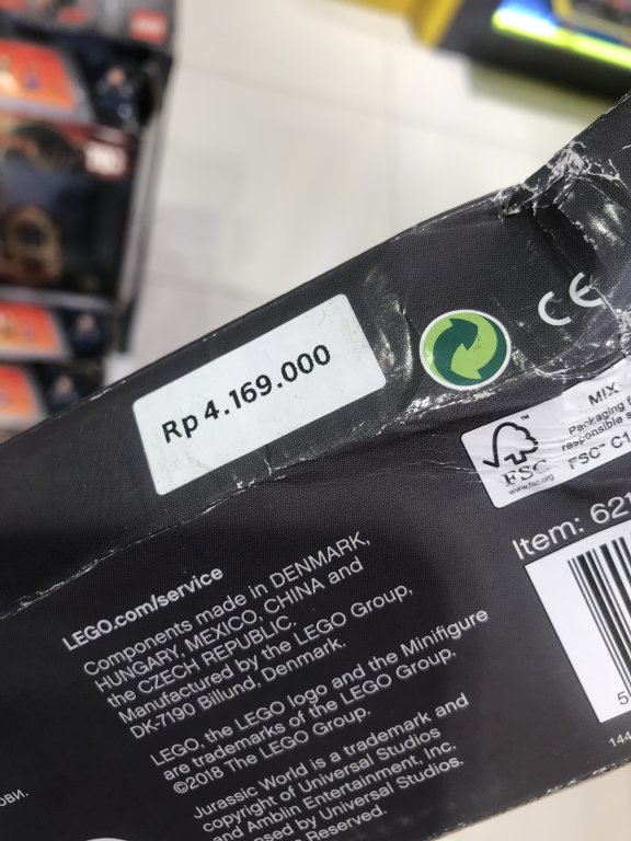 1085