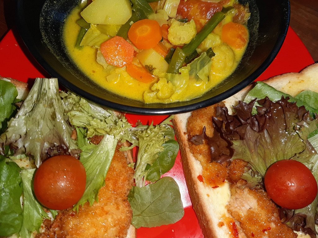 Lunch.jpg